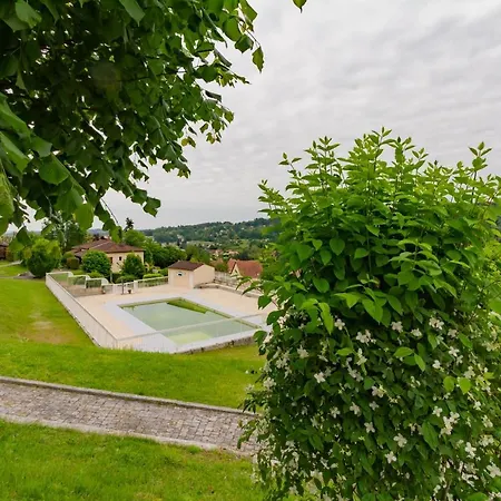 La Sarlaterra - Appt Avec Piscine Partagee